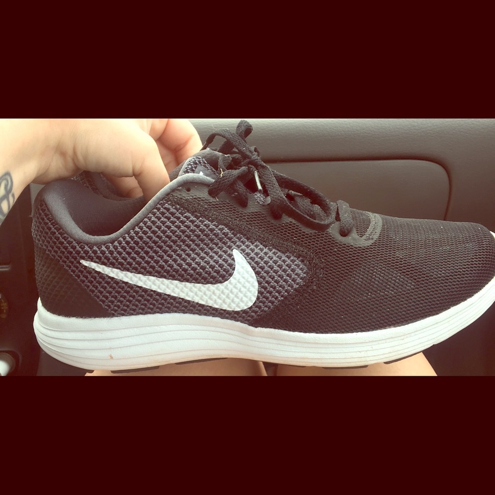 Women’s Nike shoes